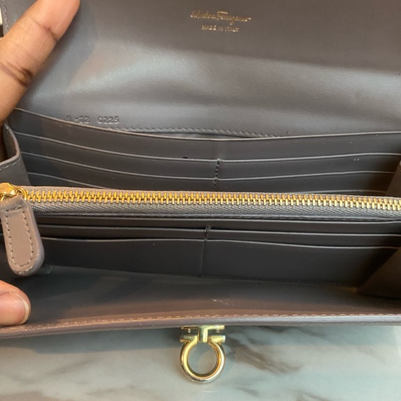 EUC Salvatore Ferragamo Wallet - Picture 7 of 8